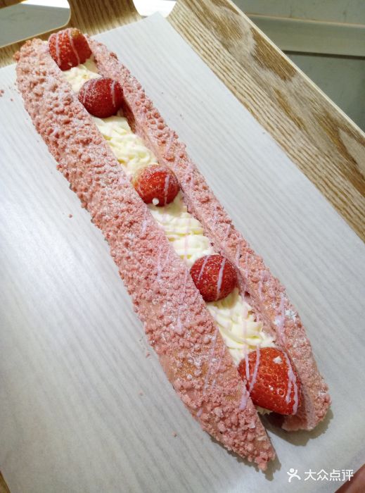 奈雪の茶(金鹰世界店)-草莓魔法棒-菜-草莓魔法棒图片-南京美食-大众