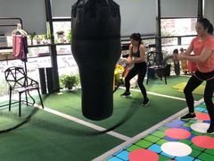 -PT健身联盟(普陀中远两湾城店)