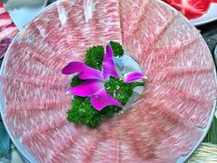 雪花猪颈肉-禄婶鸡煲·打边炉