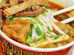 -万松园美食街