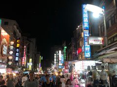 -六合夜市