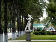 -人民防洪胜利纪念塔