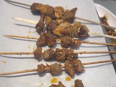 -小两口锦州烧烤·脆皮油边(依云北郡店)