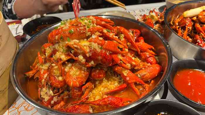 靓靓蒸虾(青山红坊里店)-"乘兴而来,失望而归.国庆假期听闻青山开了..