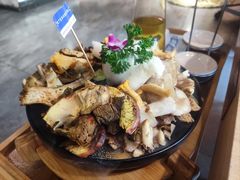 -一朵菌·野生菌探索家火锅(南亚店)