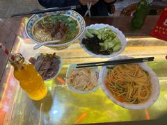-金杨拉面王小吃面馆·牛三宝面·红烧牛肉粉