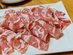 本地羊肉卷-顶顶汤火牛排火锅·经典铜锅涮肉