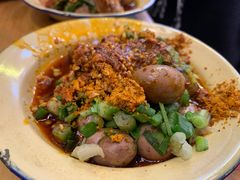 -拈签一笑黄牛肉辣卤串串