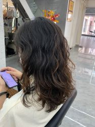 -COMO SALON 烫染可茉发型
