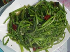 -泸沽肴(泸沽湖大洛水村农村信用社旁店)