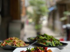 宫爆鸡丁-花楸树下(观水路店)