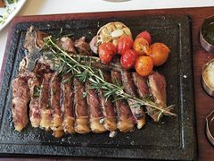-斯普汇生蚝牛排馆(中骏世界城店)