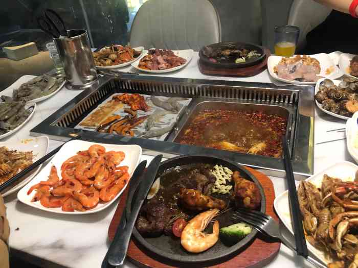 海港壹号海鲜牛排自助餐(钟楼店)-"团的劵,一个人85.