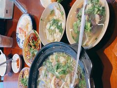 -谢老五跷脚牛肉·非遗传承店
