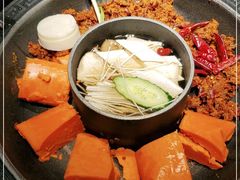 -晓宇重庆火锅(龙首店)