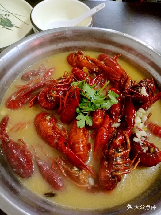 食尚酒馆龙虾烧烤图片 - 第1张