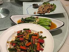 -海派美食·家宴海鲜青岛菜·石锅鲽鱼头(东方城店)