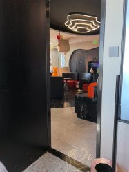 -TOP HAIR SALON