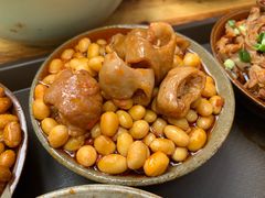 -董哥山城碗碗香(美专校街店)