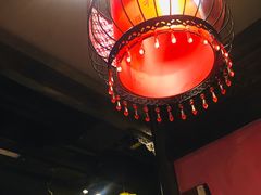 -沪小二炭火蛙锅(淮海中路美食不夜城店)