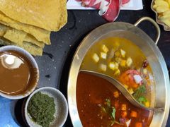 -顶顶汤火牛排火锅·经典铜锅涮肉