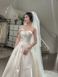-艾米丽婚纱礼服