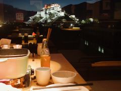 -平措康桑·和牛自助观景餐厅(布达拉宫店)