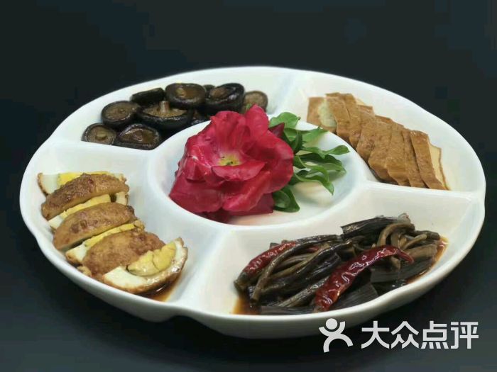 然也艺术生态餐厅小鲜肉卤素拼图片 第7张