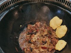 -哈尔滨烧烤·山河村铁锅炖(交大店)