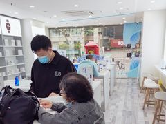 -荣耀授权专卖店(黄浦浙江中路店)