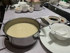 -红鼎豆捞·非遗鲍皇汤火锅(宝丰路店)