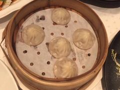 蟹黄小笼包-上海小南国(不夜城店)