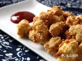喜欢吃鸡米花的宝宝看过来！自制鸡米花的简单步骤！