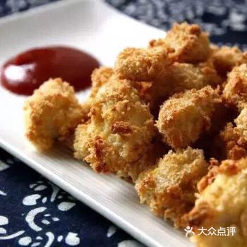 喜欢吃鸡米花的宝宝看过来！自制鸡米花的简单步骤！