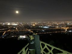 -鬼笑石后山停车场