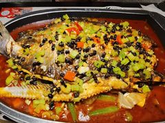 豆豉味烤鱼-江边城外烤全鱼(龙德广场店)