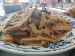 -天天向上素食餐厅(五台山店)