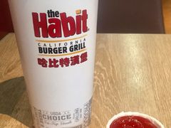 畅饮杯中杯-The Habit Burger Grill 哈比特汉堡(复兴soho店)