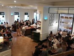 大堂-星巴克臻选(广州沙面店)