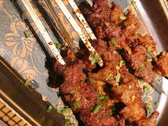 -沪小二炭火蛙锅(淮海中路美食不夜城店)