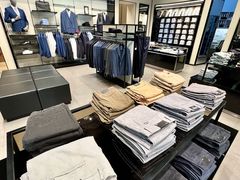 -百年港湾奥特莱斯(香炉礁店)