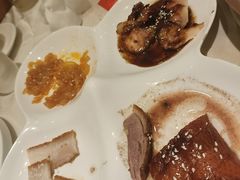 -渔意楼·驰名沙田乳鸽(五羊旗舰店)