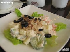 金枪鱼沙拉-必胜客(海滨店)