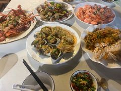 -三亚火车头万人海鲜广场