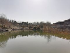 -王府井奥莱临潼小镇(临潼店)