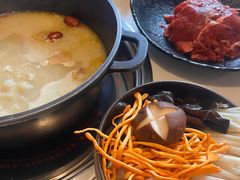 -汤宴·参须肚包鸡(南京路店)
