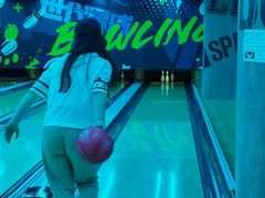 -世代星球·保龄球·镭战真人CS·团建(杨浦店)