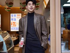 -李与白包子铺(桐梓林店)