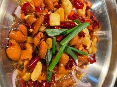 干锅香辣肥肠-乔街深夜食堂·台州菜·高压锅生蚝(杭州总店)