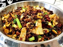 -凤凰路何眼镜香辣蟹(花果园店)